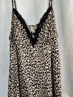 George Leopard Print Nightgown with Black Lace Trim & Side Split XL 16-18